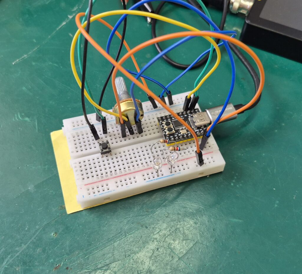 leds e ch552 com potenciometro na protoboard