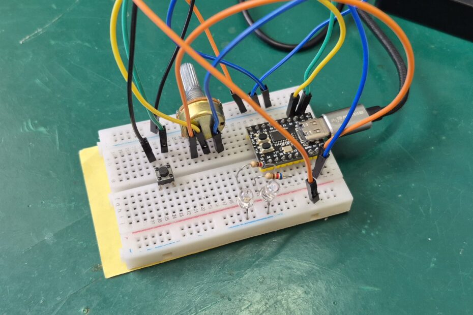 leds e ch552 com potenciometro na protoboard